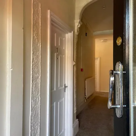 Apartment 3-malvern