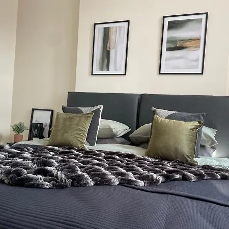 3-malvern Apartment Birmingham